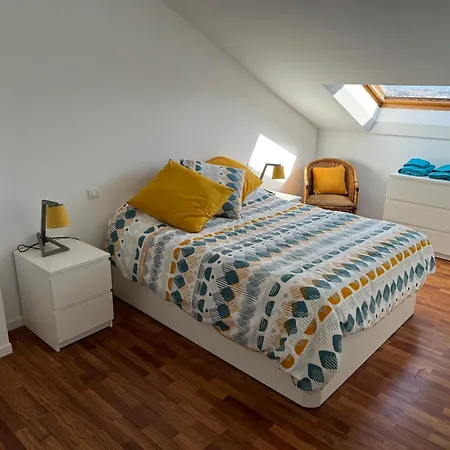 Duplex Urb Santa Marta Apartamento *